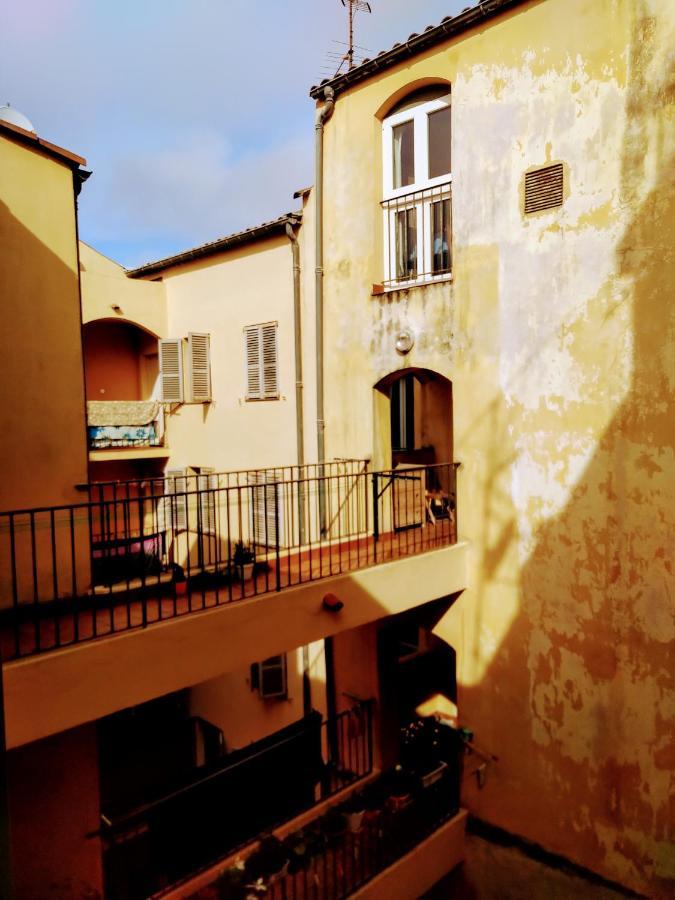 Studio 6 - A Quiet And Spacious Studio Flat In The Old Town Nizza Exterior foto